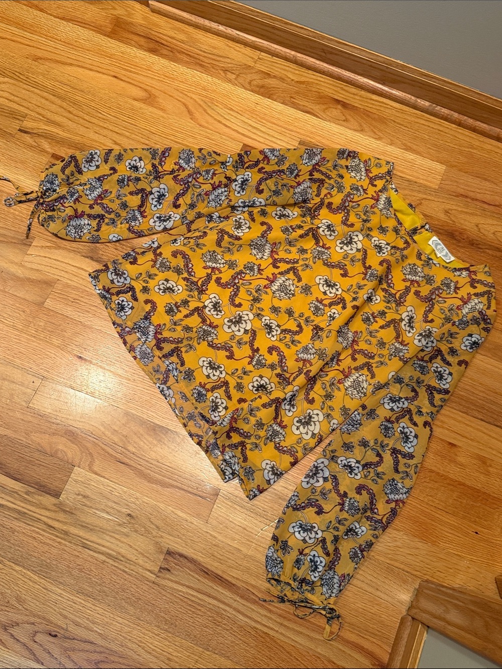 Pink Rose Women's XL Yellow Floral Balloon Tie-Sleeve Lined Top Shirt